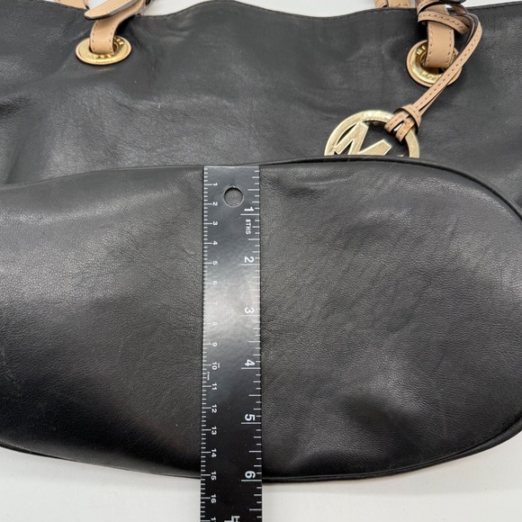 Michael Kors Black Leather Tote Bag Gold Hardware soft S 16. 38T6YTTT8L - Picture 4 of 16